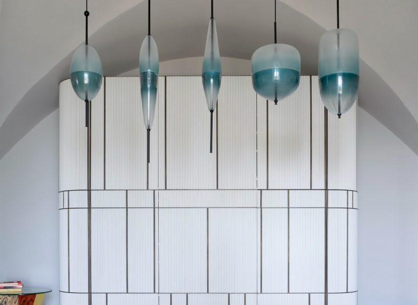 imgi_21_110gXOUr2qOkK17dR7jq-zKCTLG9fM3V6=w2182-h1664-iv3